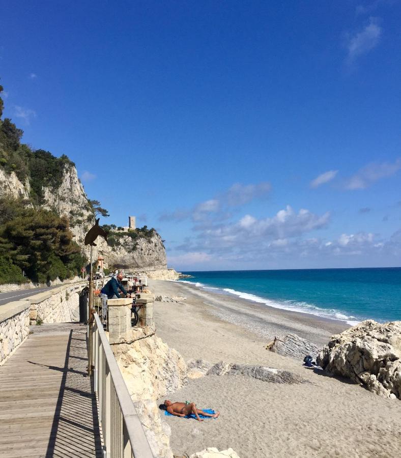 Out Finish Villa Cassi Finale Ligure Exterior foto